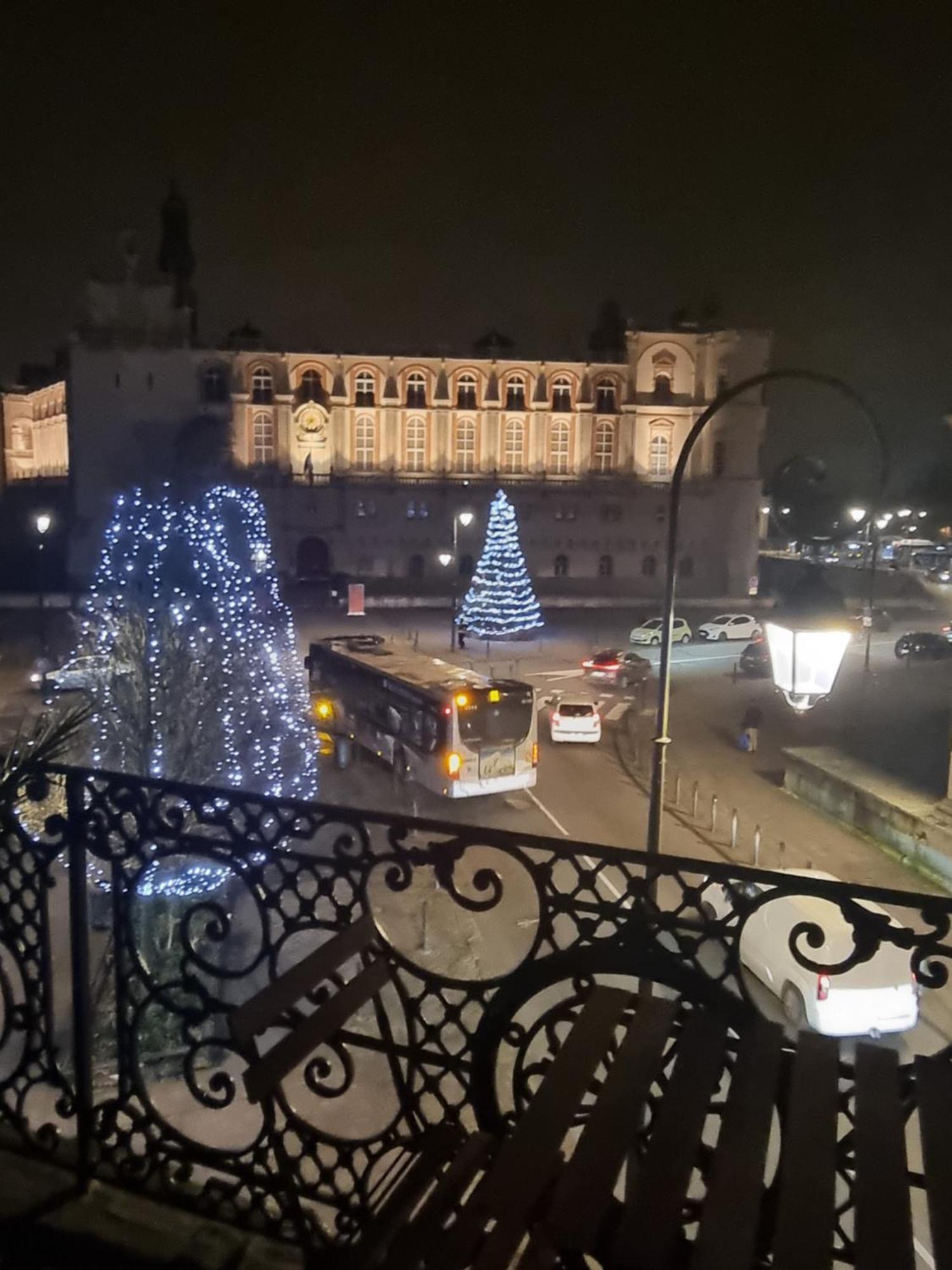 סן-ז'רמן-אן-לה Face Chateau St Germain En Laye, Appartement 4 A 6 Personnes, 23 Min De Paris Champs-Elysees מראה חיצוני תמונה