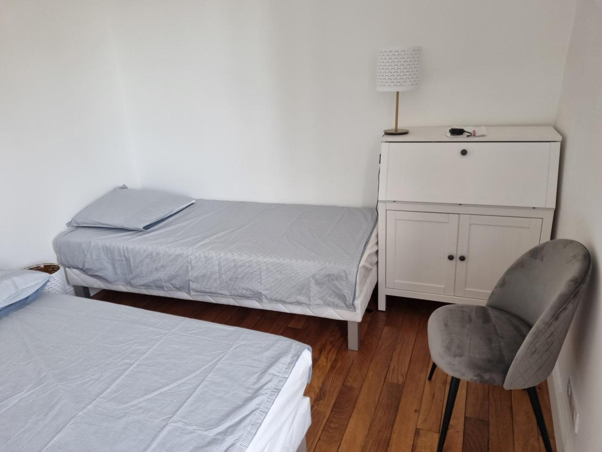 סן-ז'רמן-אן-לה Face Chateau St Germain En Laye, Appartement 4 A 6 Personnes, 23 Min De Paris Champs-Elysees מראה חיצוני תמונה